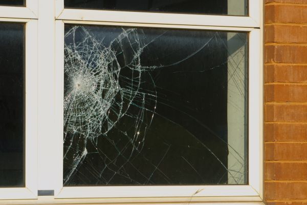 Broken Window Repair in Miami Beach
