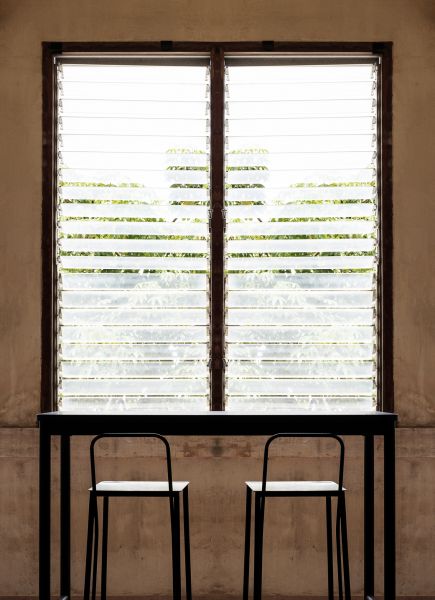 Cost of Louvre Window Repair in Miami Beach